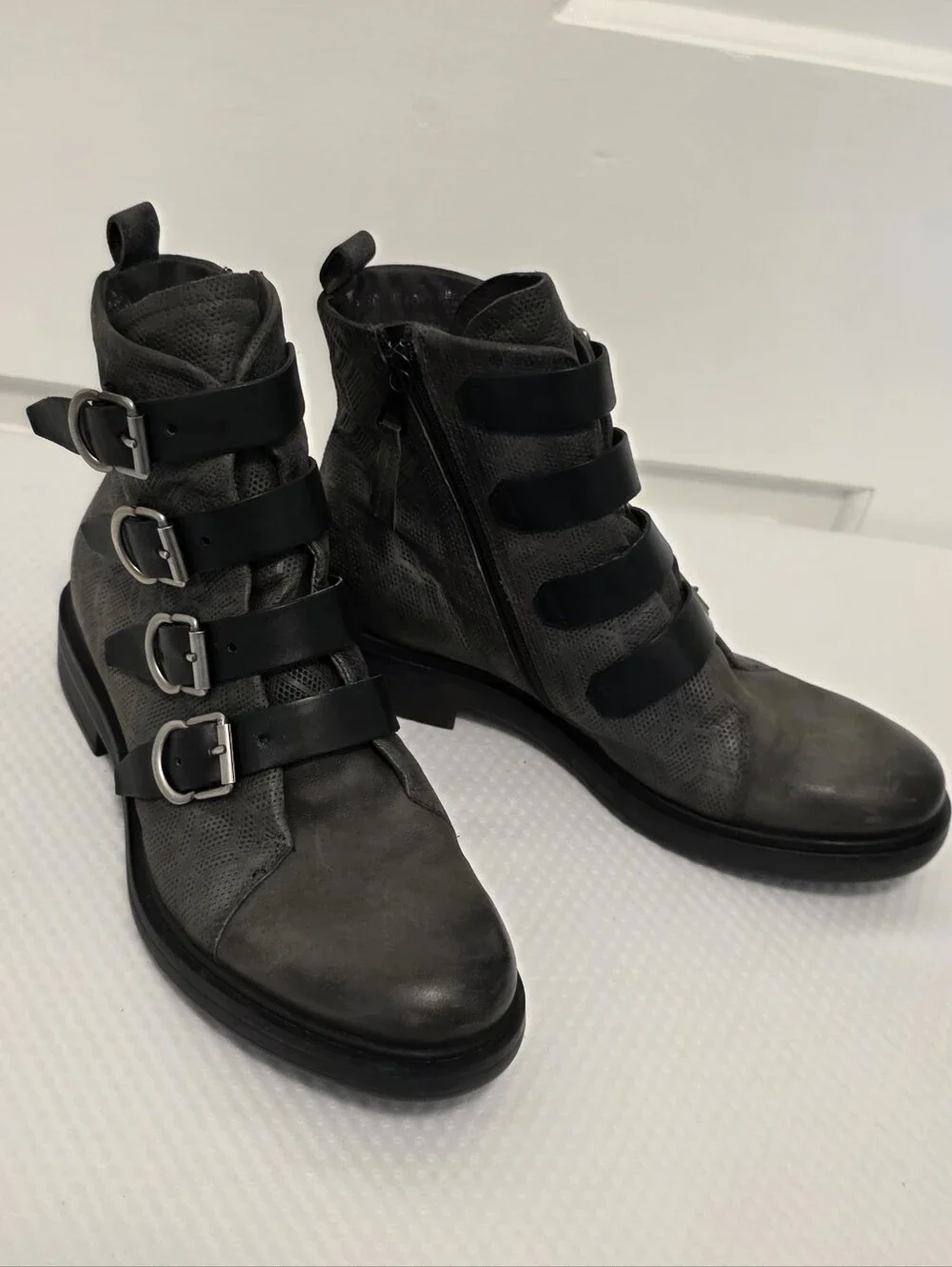 Miz Mooz Charcoal Grey Leather  Buckle Ankle Accent Zip Boots Size 40/9, Biker,